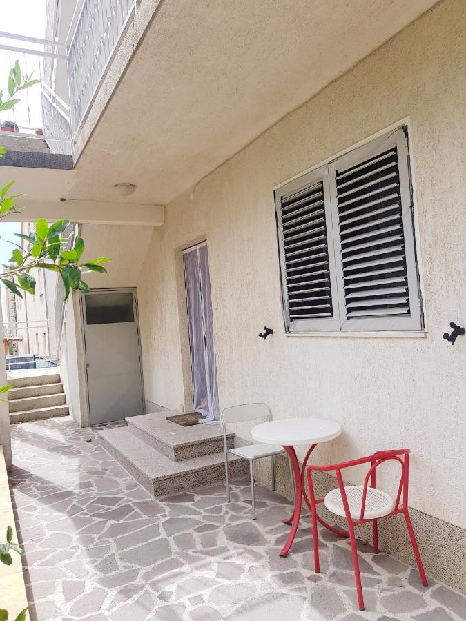 Aurora Apartma Kastela