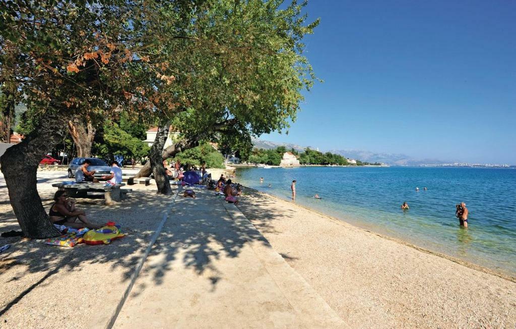 Aurora * Kastela