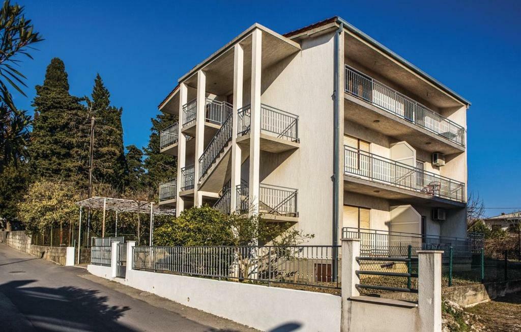 Apartma Aurora Kastela